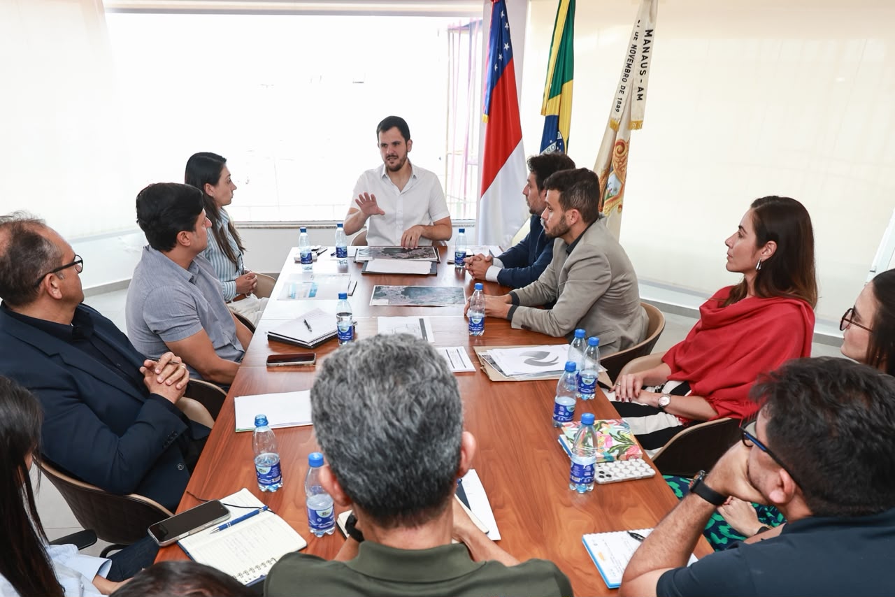 Prefeito Renato Junior discute expansão dos serviços e melhorias em obras com a Energisa para ampliar atendimentos de demandas da população