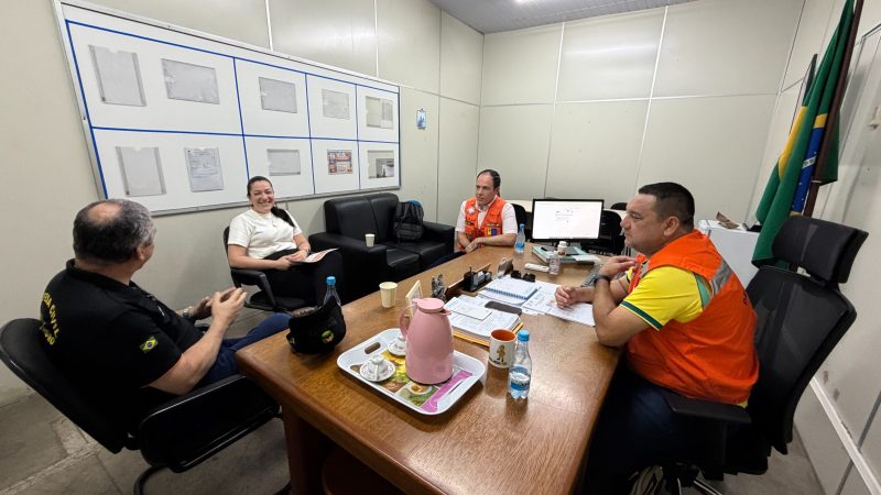 Defesa Civil de Manaus recebe representantes de Porto Velho para intercâmbio de experiências