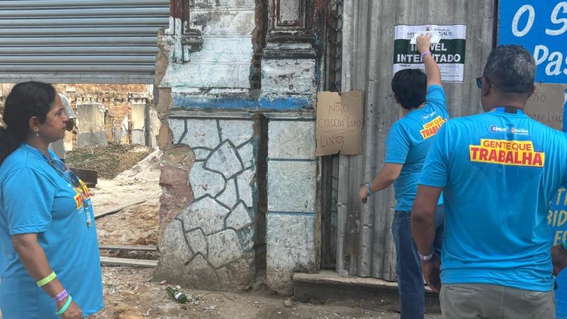 Prefeitura e Iphan embargam demolição irregular de imóvel no Centro Histórico de Manaus