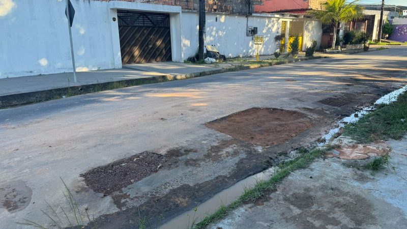 Ageman notifica Águas de Manaus por falhas na recomposição asfáltica e vazamento no bairro Planalto
