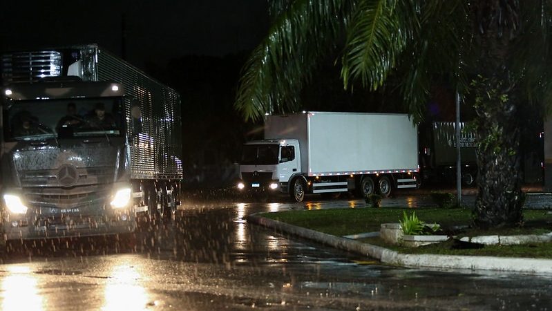 Prefeitura de Manaus dá início ao translado de mantimentos da ajuda humanitária a Venezuela em parceria com o Exército brasileiro
