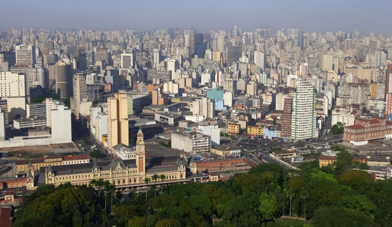 Cidade inteligente na prática: como a tecnologia melhora os serviços municipais