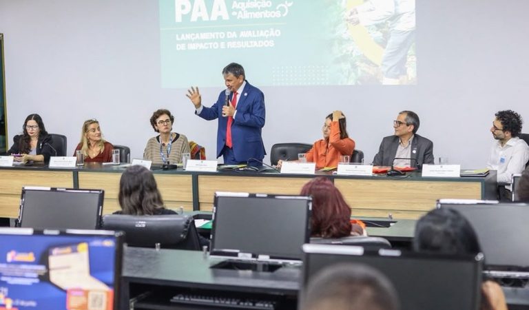 Com PAA, renda da agricultura familiar cresce até 30% e dependência do CadÚnico cai