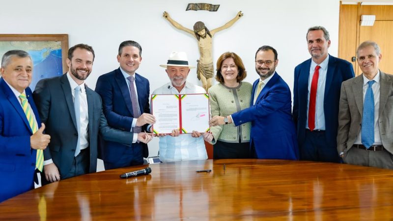 Lula envia projeto para ampliar faturamento e autorizar dois empregados em MEI’s