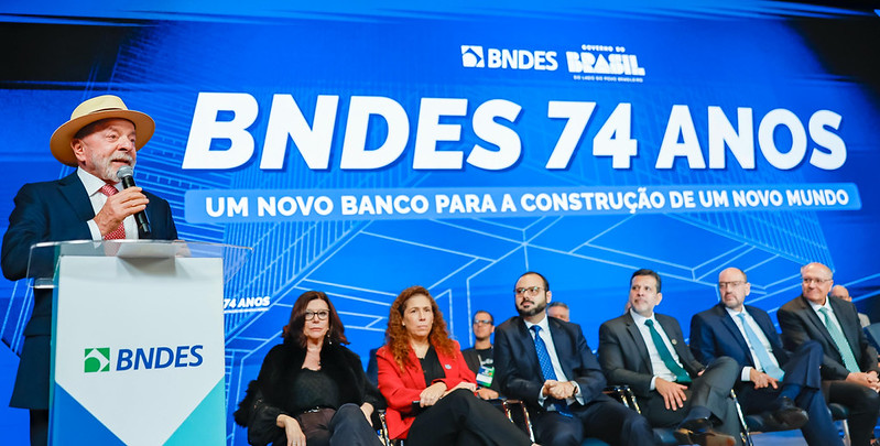 Lula defende complementariedade entre Estado e setor privado em busca do desenvolvimento