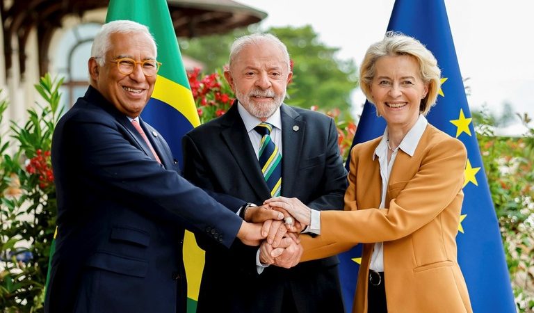 Lula debate comércio com presidentes da Comissão Europeia e do Conselho Europeu