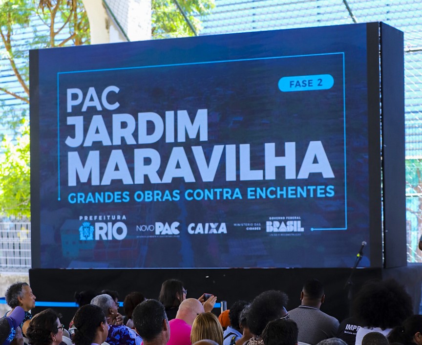 Lula anuncia R$ 702,9 mi para urbanização de favelas do Rio e inicia obras no Jardim Maravilha