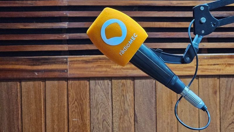 Piano Forte estreia na Rádio MEC nesta terça (7) com recital comentado do pianista Rodolfo Faistauer