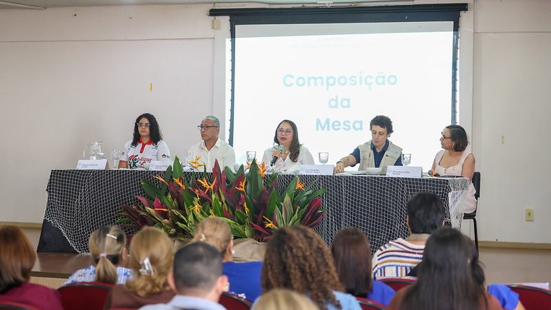 Seminário sobre enfrentamento da violência infantojuvenil é debatido com profissionais do magistério da rede municipal de ensino 