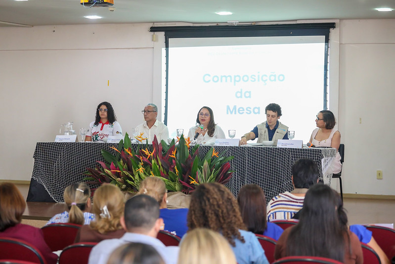 Seminário sobre enfrentamento da violência infantojuvenil é debatido com profissionais do magistério da rede municipal de ensino 