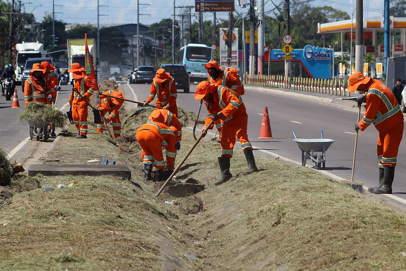 Prefeitura de Manaus mobiliza mais de mil trabalhadores da Semulsp e reforça limpeza durante o fim de semana