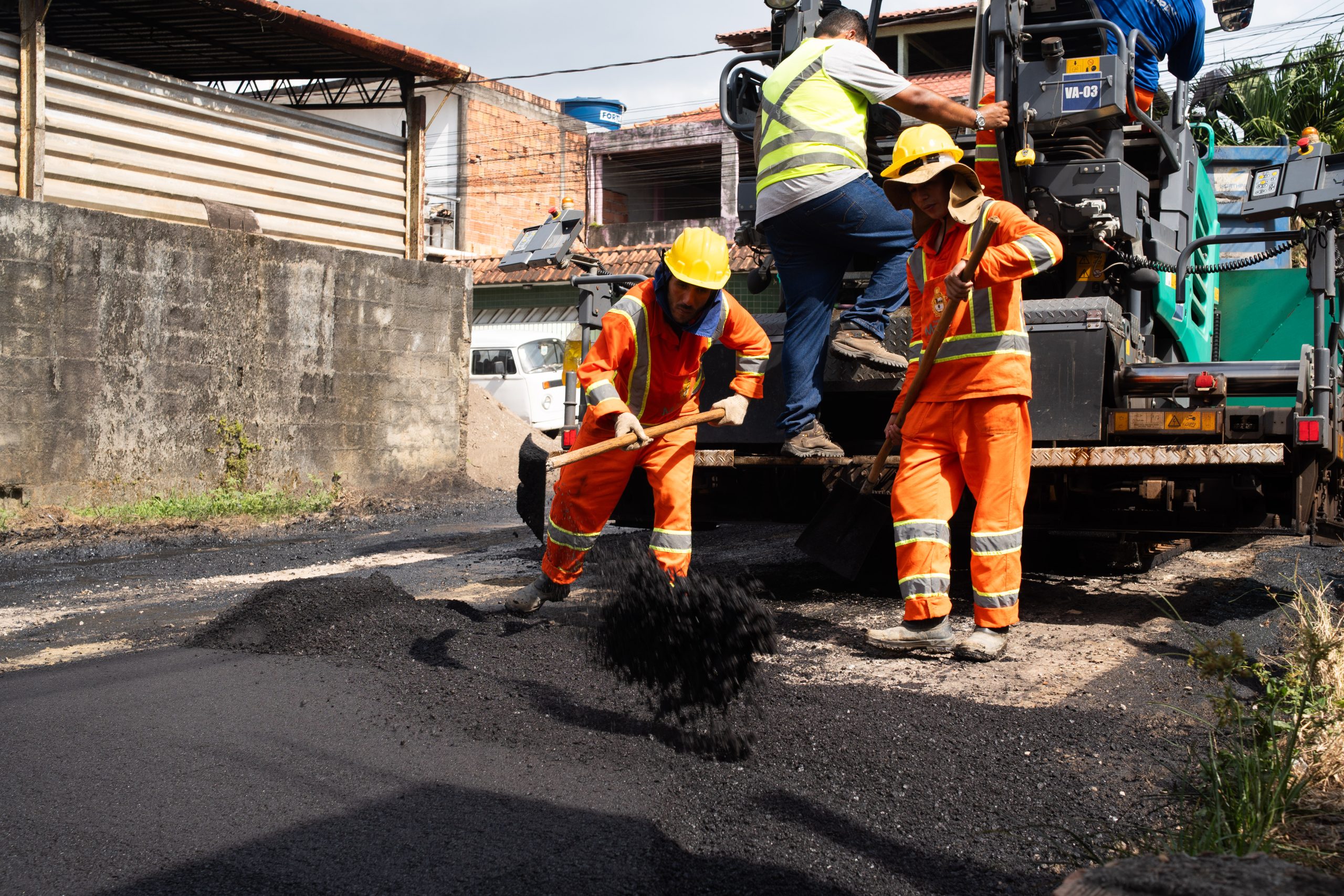 Prefeitura de Manaus avança em projeto de recapeamento que vai transformar cerca de 30 ruas no parque Rio Solimões