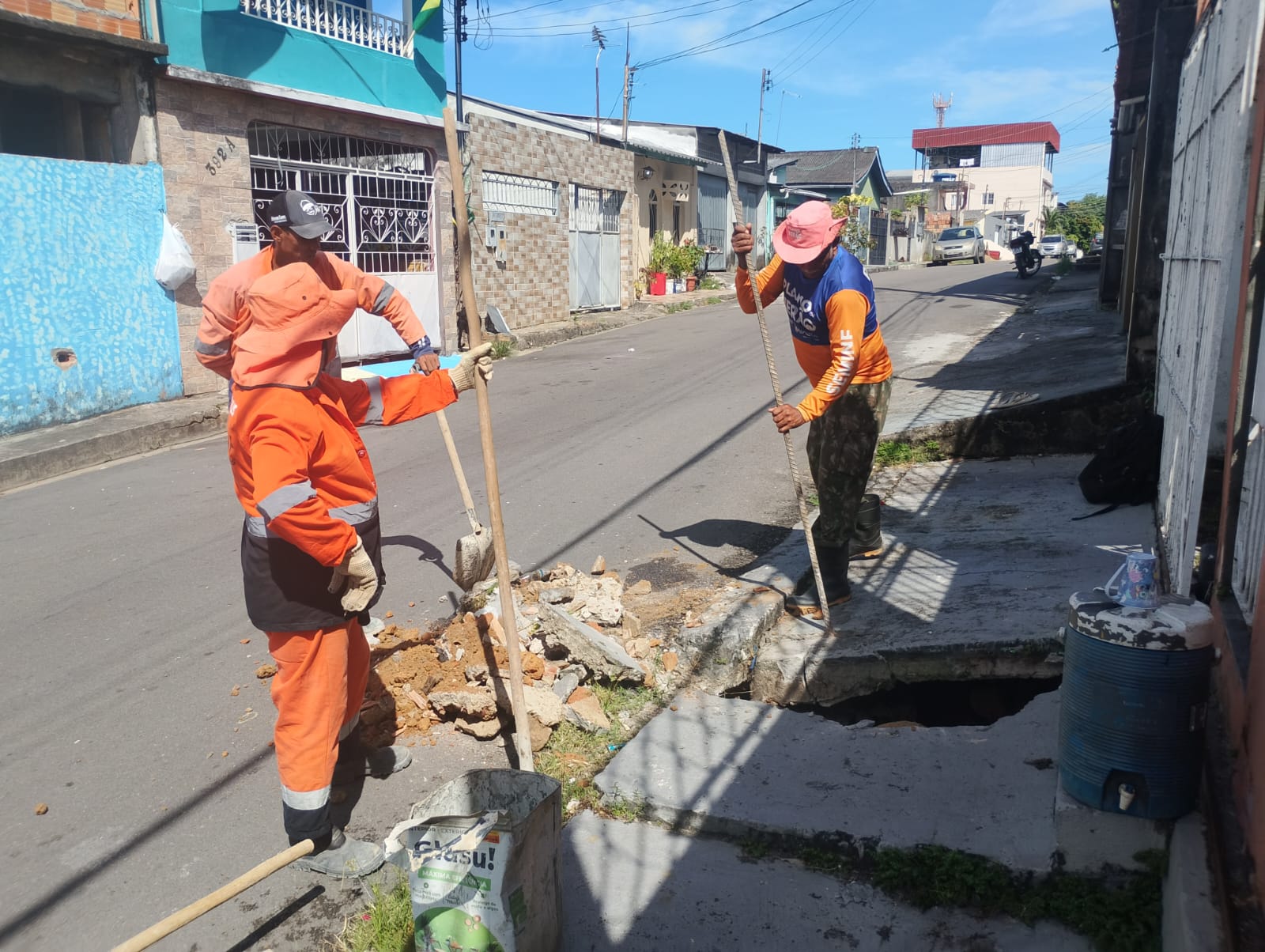 Prefeitura de Manaus reforça infraestrutura do Alvorada 2 com recuperação de rede de drenagem profunda