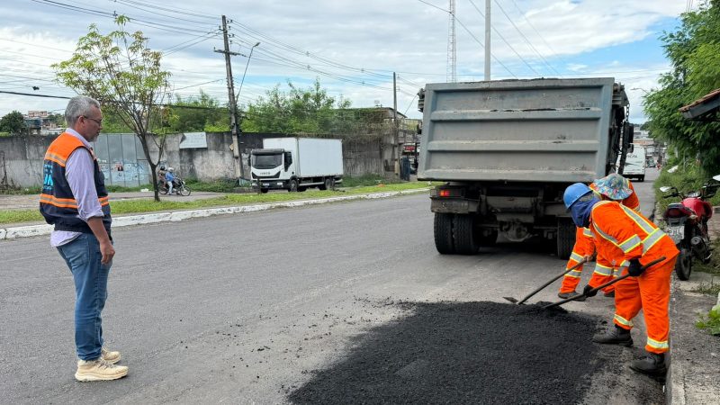 Prefeitura de Manaus intensifica manutenção asfáltica na avenida Camapuã e reforça mobilidade na zona Norte
