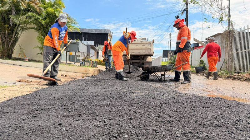 Prefeitura de Manaus avança com recapeamento no bairro Flores e reforça mobilidade e segurança na zona Centro-Sul