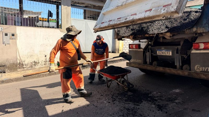 Prefeitura de Manaus intensifica operação ‘Tapa-Buracos’ no bairro Alvorada e fortalece mobilidade na zona Centro-Oeste