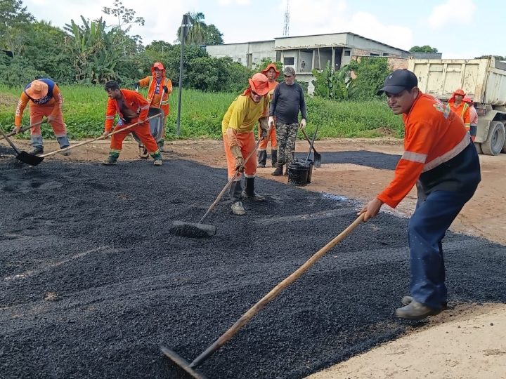 Prefeitura de Manaus transforma mobilidade no bairro Tarumã com recuperação asfáltica de via importante para a comunidade