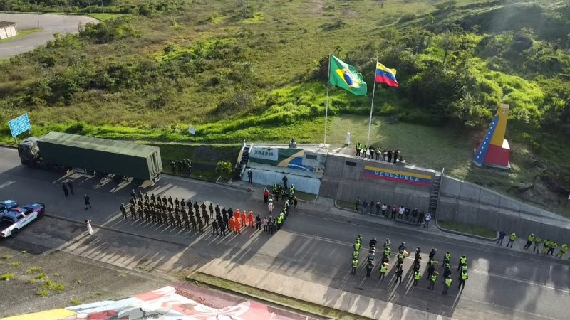 Ajuda humanitária da Prefeitura de Manaus chega à fronteira e começa a ser distribuída na Venezuela