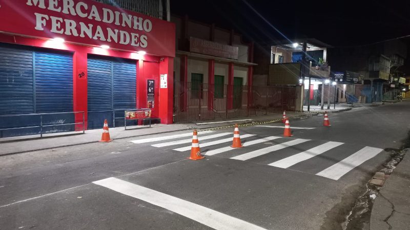 Prefeitura de Manaus intensifica revitalização da sinalização viária nas zonas Norte e Leste 