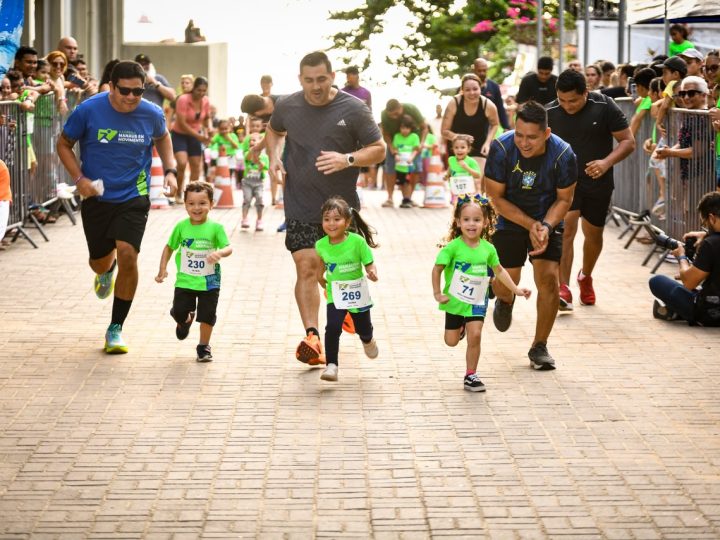 Crianças participam da 5ª corrida de rua ‘Manaus em Movimento’ para promoção da saúde