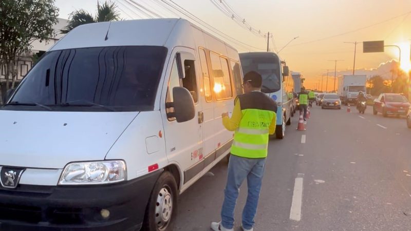 Prefeitura de Manaus intensifica fiscalização e apreende veículos em operação contra transporte irregular