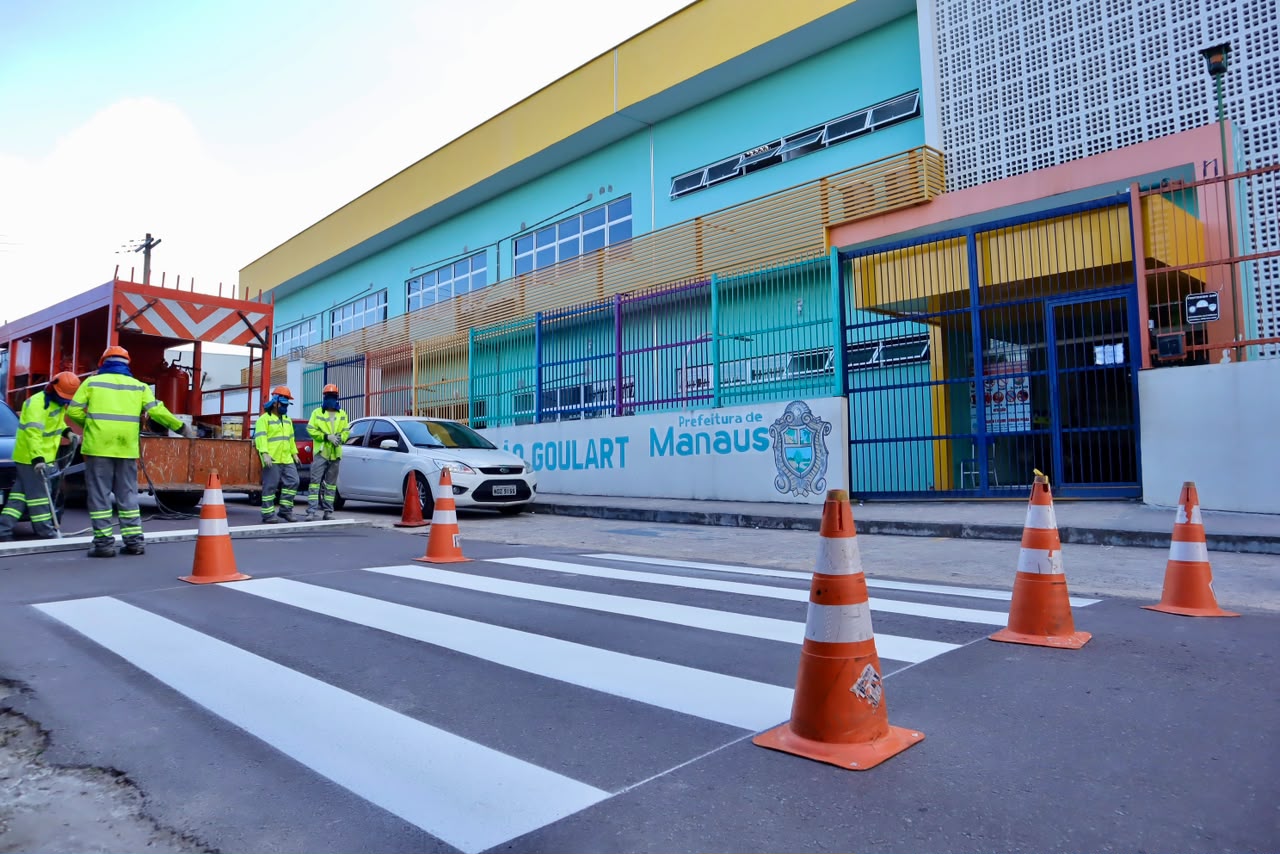 Prefeitura de Manaus implanta sentido único em ruas do bairro Santa Etelvina