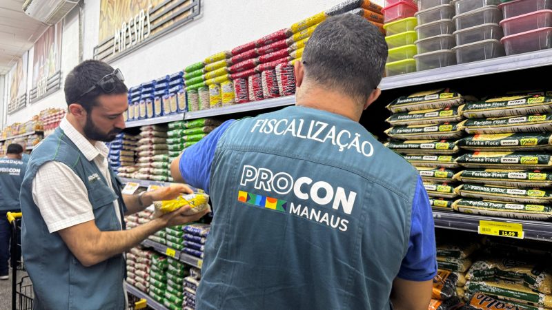 Operação do Procon Manaus apreende mais de 650 produtos impróprios em supermercados da capital