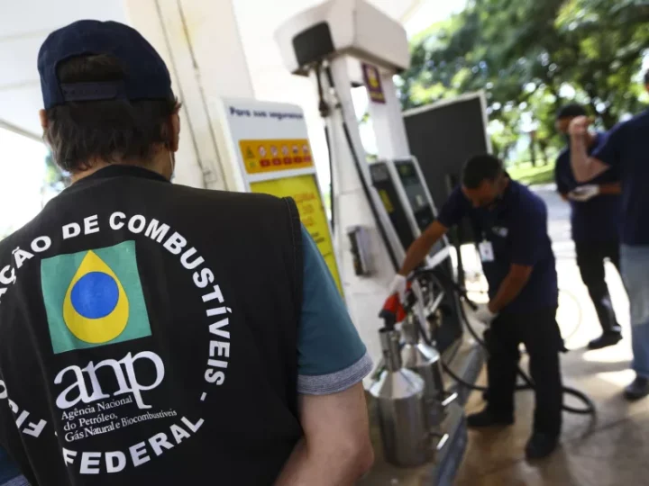 Desde março, ANP realizou mais de 3,3 mil ações de fiscalização com foco em preços abusivos
