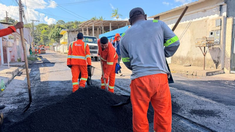 Prefeitura de Manaus intensifica operação ‘Tapa-Buracos’ no bairro Flores e fortalece segurança e mobilidade em importantes vias