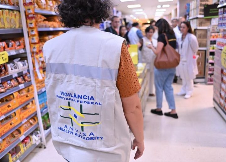 Como a vigilância sanitária acompanha as 24 horas do seu dia