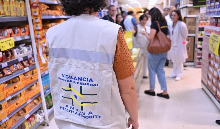 Como a vigilância sanitária acompanha as 24 horas do seu dia
