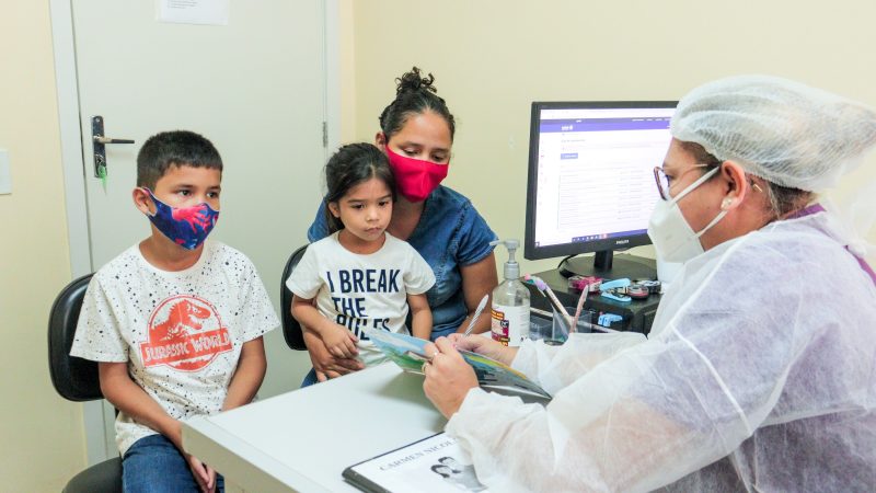 Prefeitura alerta que um em cada três beneficiários do Bolsa Família deixou de fazer acompanhamento de saúde no último semestre em Manaus