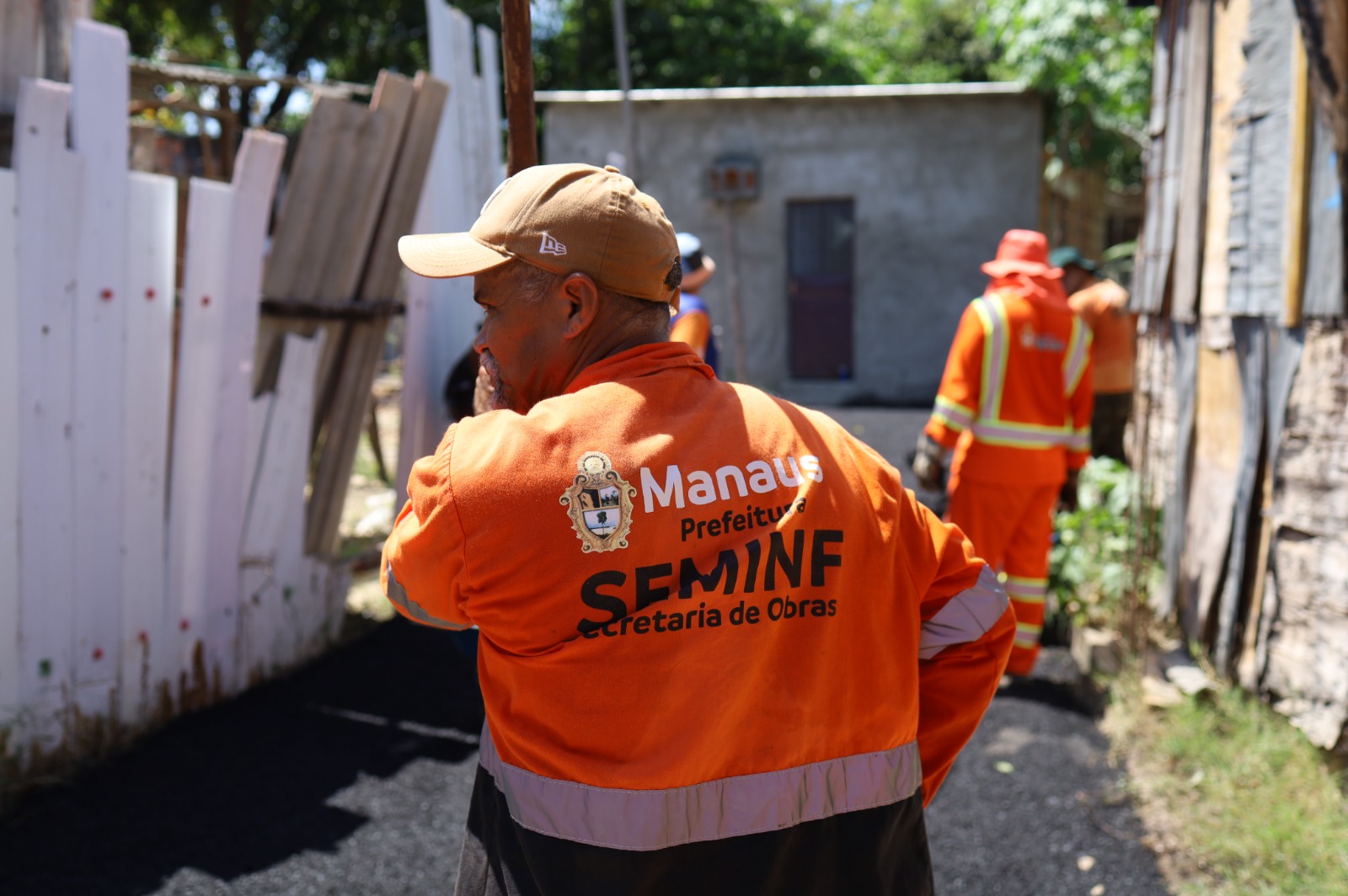 Prefeitura de Manaus leva asfalto pela primeira vez à rua Monte Cristo e transforma mobilidade no bairro Nova Cidade