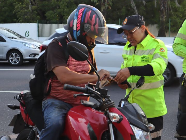 Operação ‘Mobilidade Segura’ soma 158 autuações e 16 remoções de veículos em duas semanas de ações por um trânsito mais seguro em Manaus