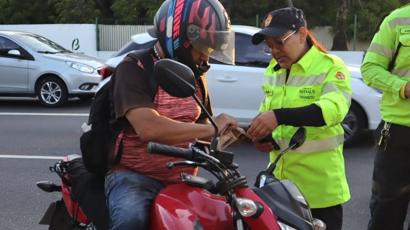 Operação ‘Mobilidade Segura’ soma 158 autuações e 16 remoções de veículos em duas semanas de ações por um trânsito mais seguro em Manaus