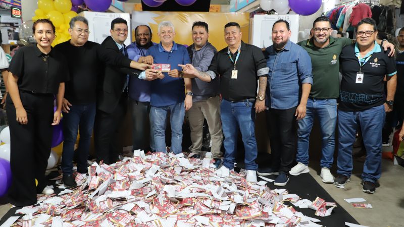 Prefeitura promove campanha ‘Dia dos Pais Premiado’ com sorteio de prêmios para incentivar compras nas galerias populares e no shopping Phelippe Daou